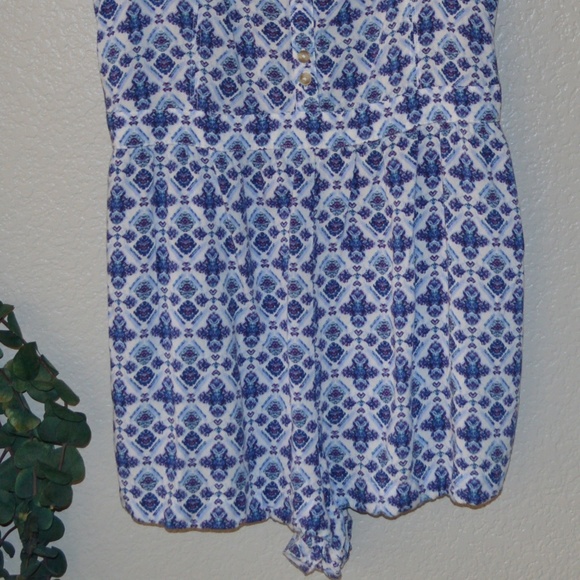 American Eagle Outfitters Ikat Print Boho Romper Size M - Picture 4 of 9